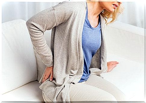 Back pain caused by kidney stones