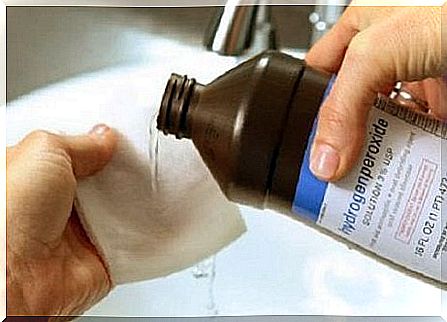 cleaning with hydrogen peroxide