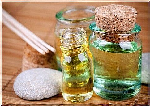 Damaged hair?  Fix them with 4 oils