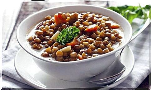 a hard-to-digest lentil soup will help you check if you have diverticulitis