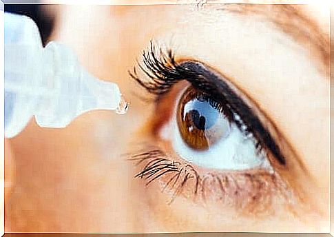 Eye solution with oxymetazoline - important information