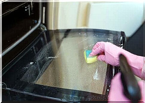 Oven Cleaning Methods: Five Tips You Must Try