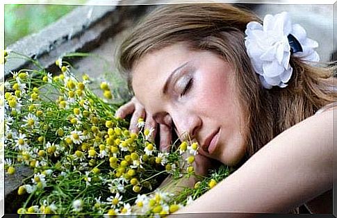 Healthier sleep - 8 helpful aromatic oils