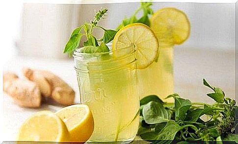 Fresh lemon juice