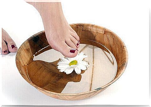 Foot bath for calluses