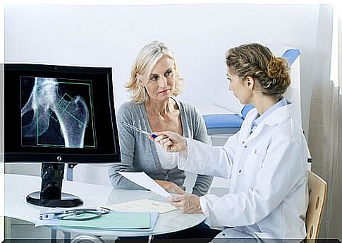 osteoporosis pictured, woman at the doctor