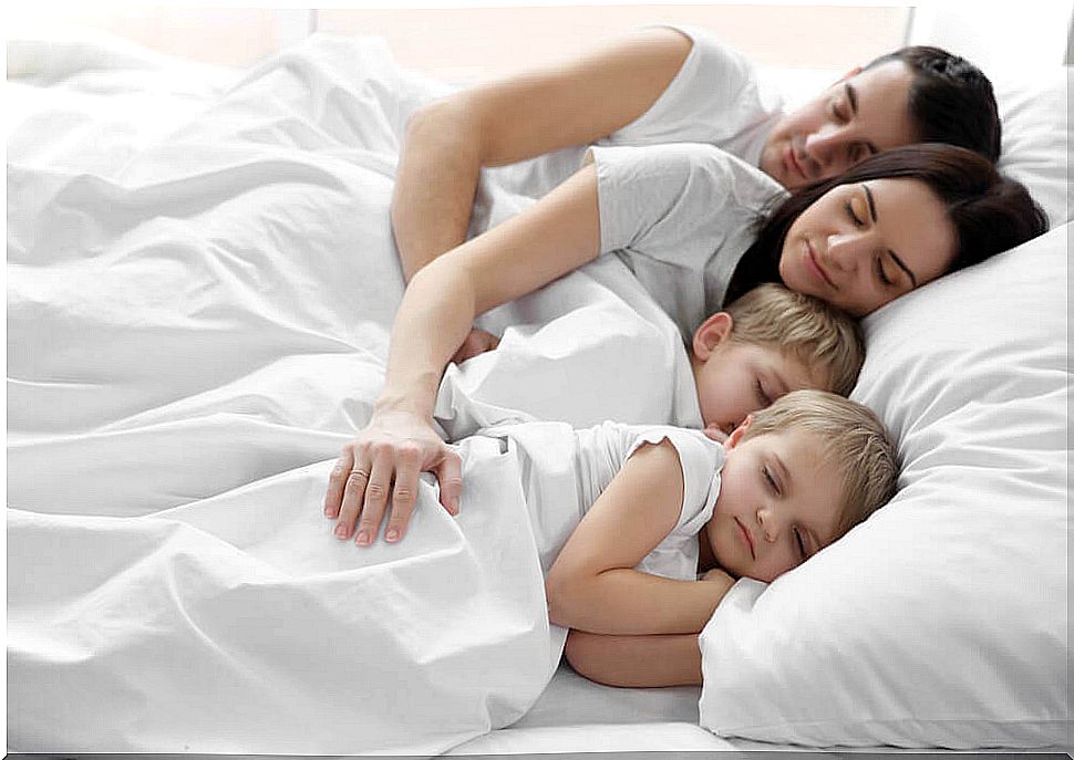 Sleeping with parents - where does this habit come from in children?