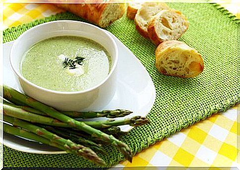 Asparagus soup