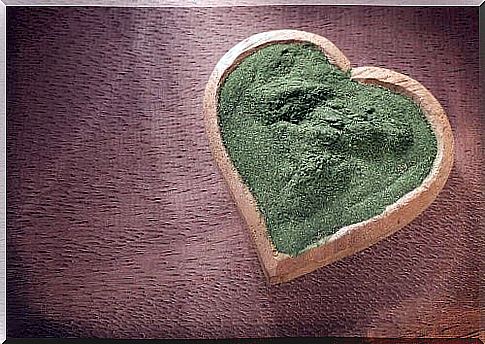 Spirulina supplementation is especially recommended for people who suffer from heart problems.